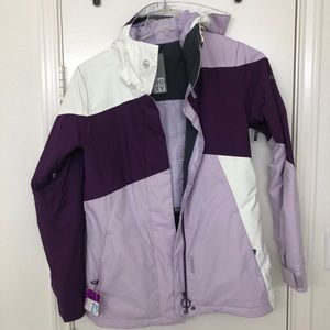 Roxy 5k silver ski jacket purple. Size small